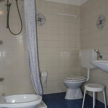 Hotell Stella D'oro 2*